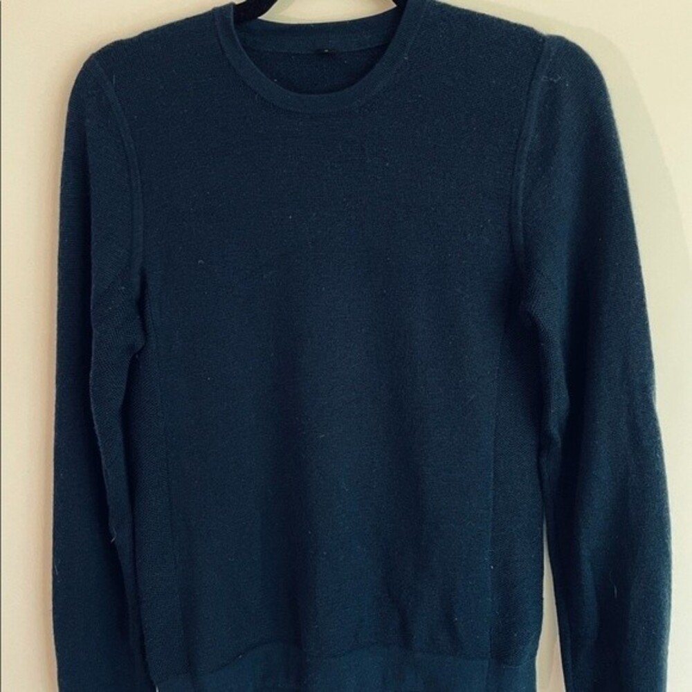 Lululemon Alpine Air Crew Men’s Sweater